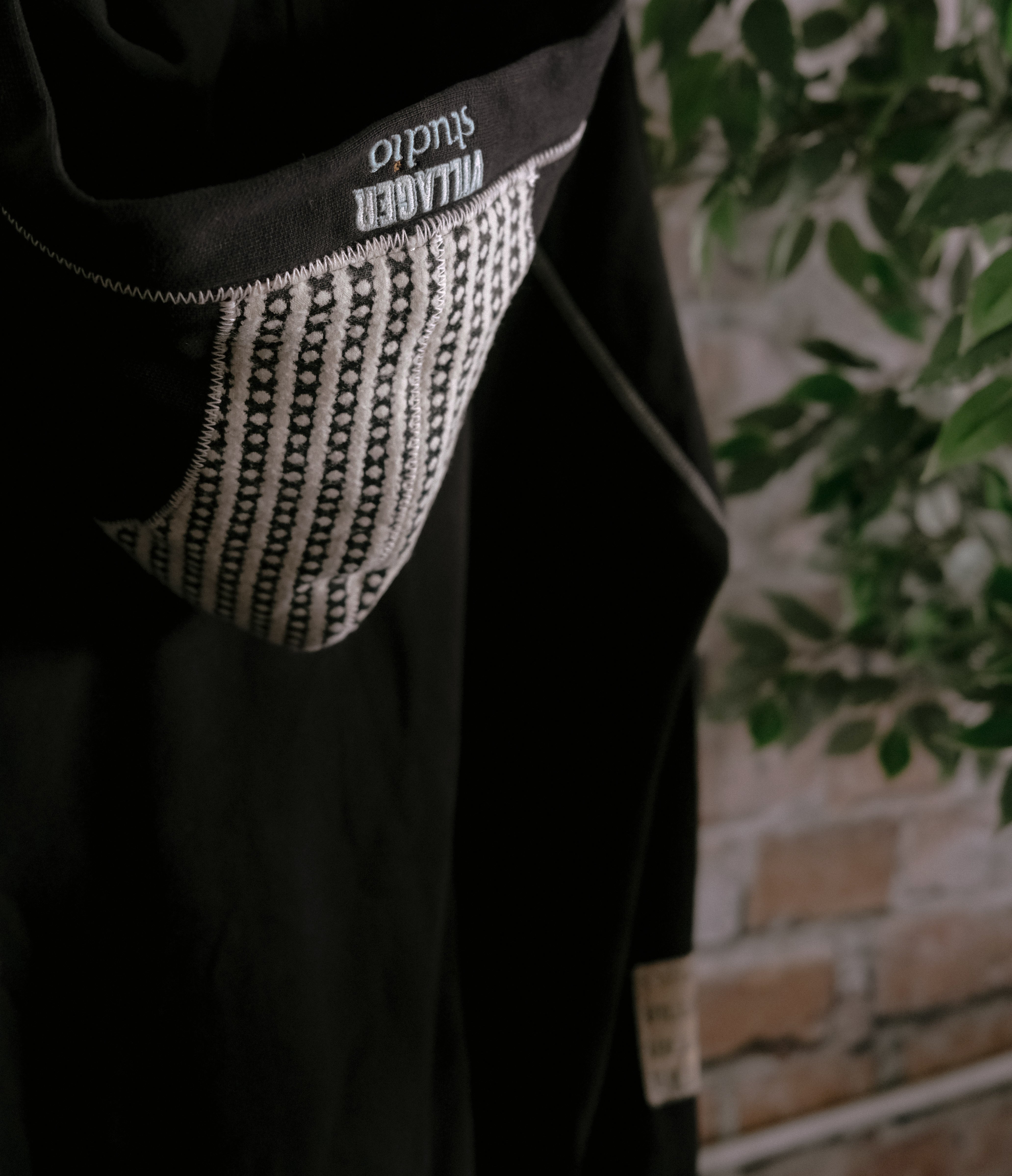 Patterned Hood Sweatshirt